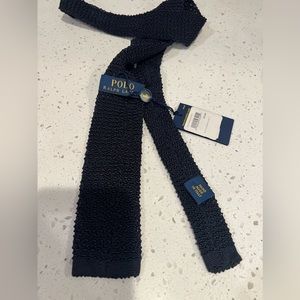 New with tags RALPH LAUREN SKINNY TIE  in navy